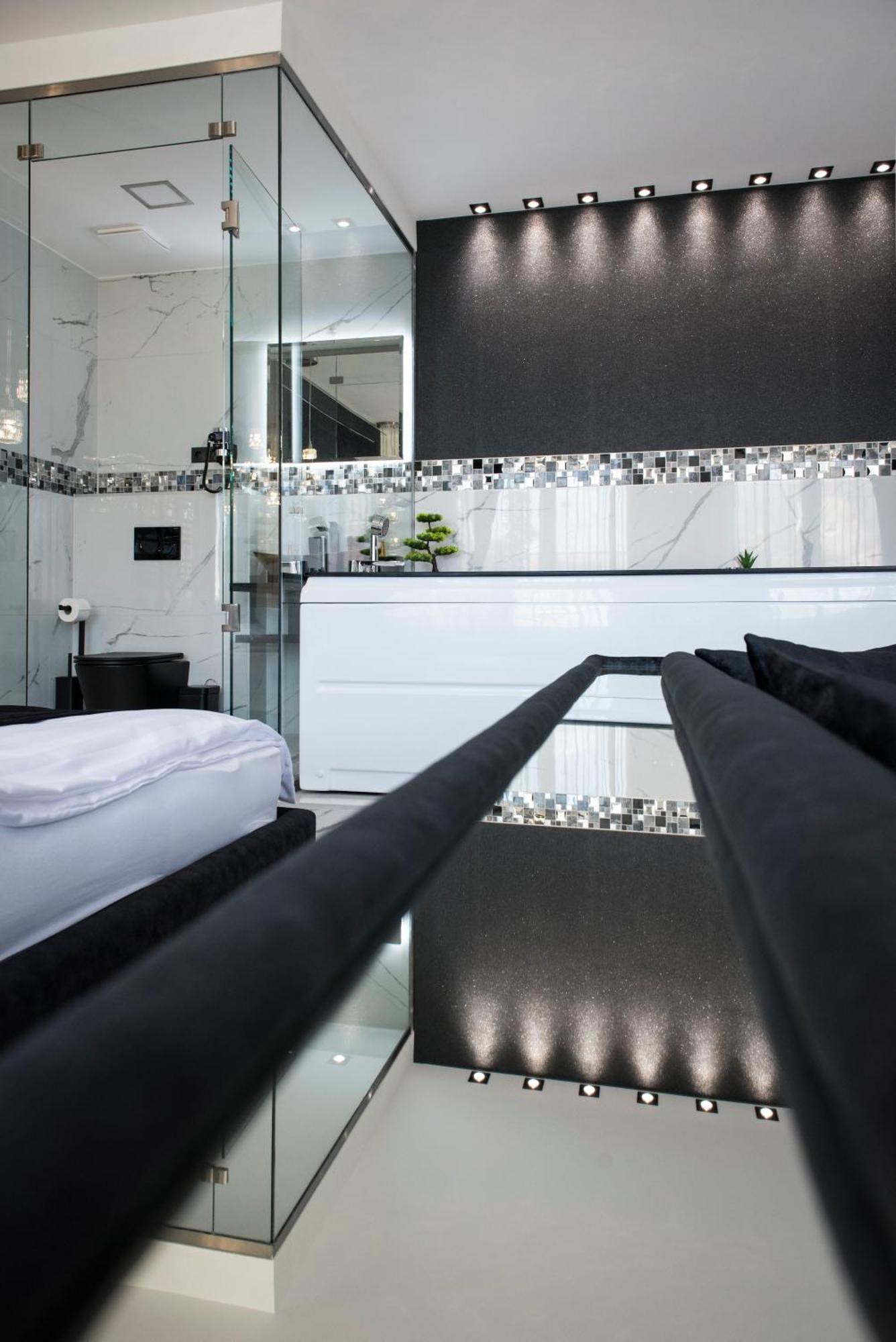 Z Rooms Boutique Zalaegerszeg Bagian luar foto